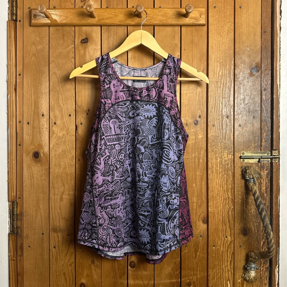 Janji Helio Tech Tank Top in Batik Purple Print Women’s Size Medium